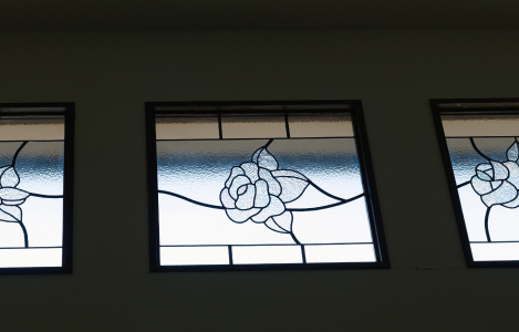 大正ロマンの雰囲気を漂わせるデザイン